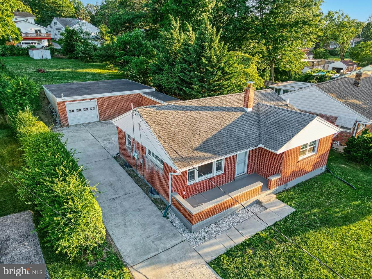 3613 Colonial Road - Photo 1