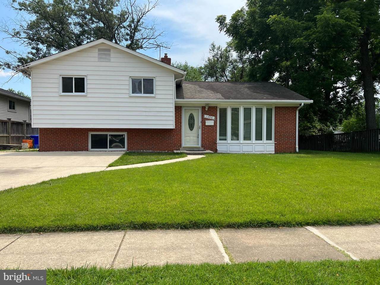 1406 Dennis Avenue - Photo 1