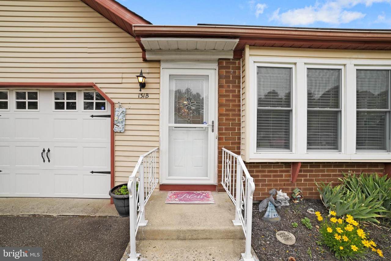 131 Sunset Road - Photo 1