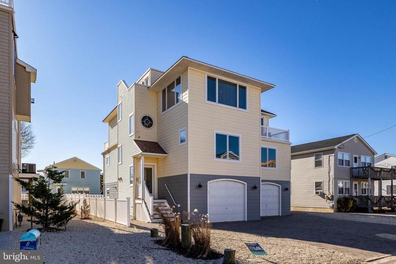 12 Harding Avenue - Photo 1