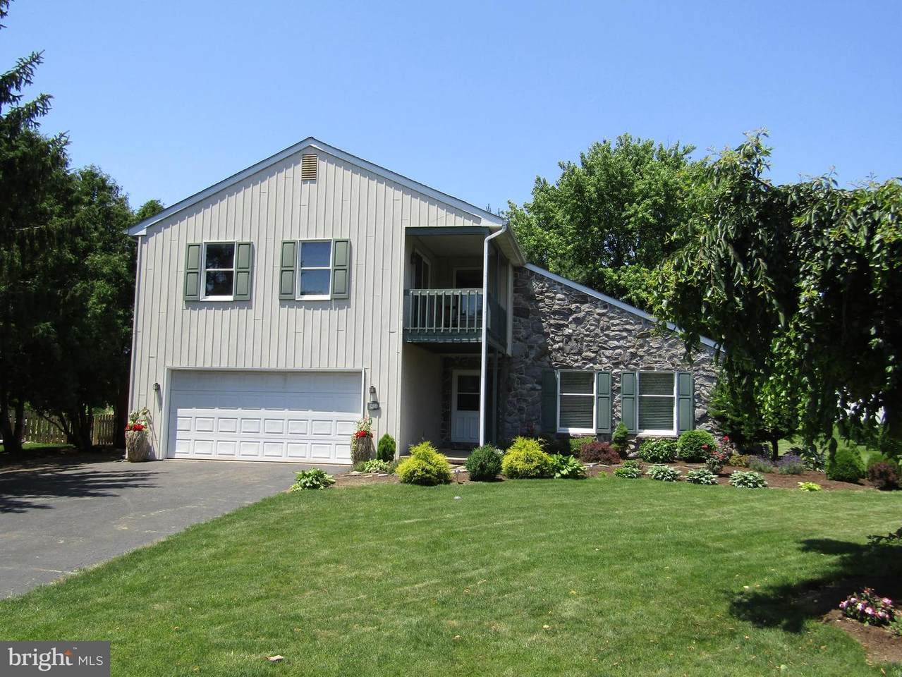 93 South Avenue - Photo 1