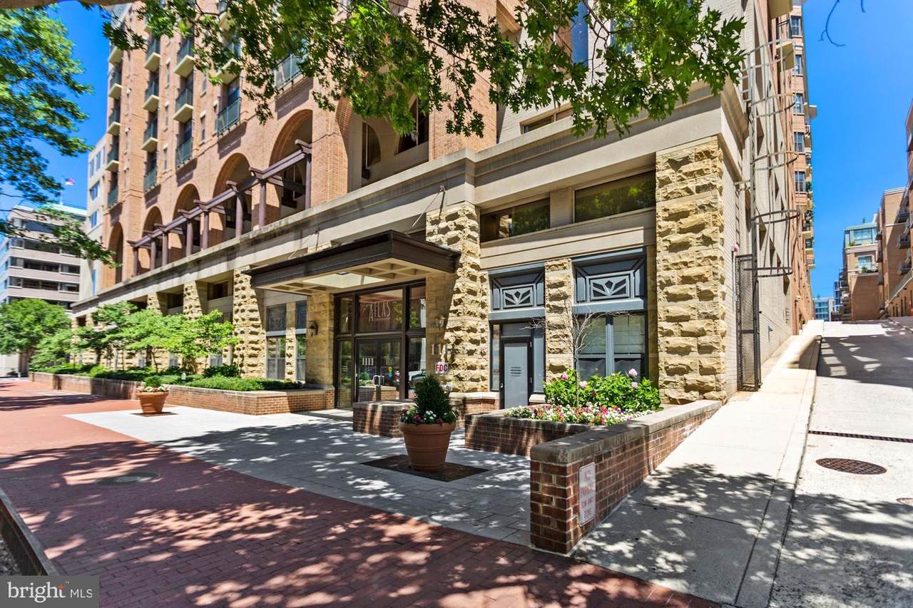 1111 25TH Street - Photo 1