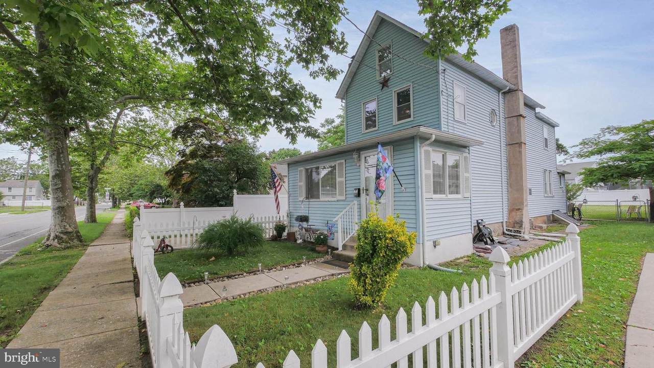1103 Hessian Avenue - Photo 1