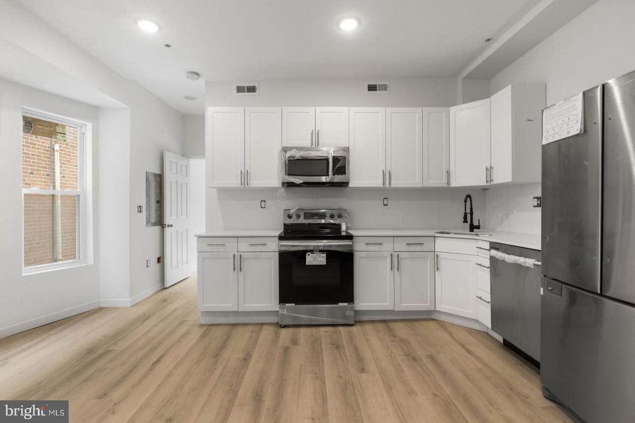 223 45TH Street - Photo 1