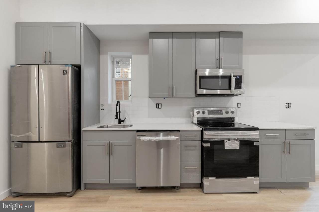 223 45TH Street - Photo 1