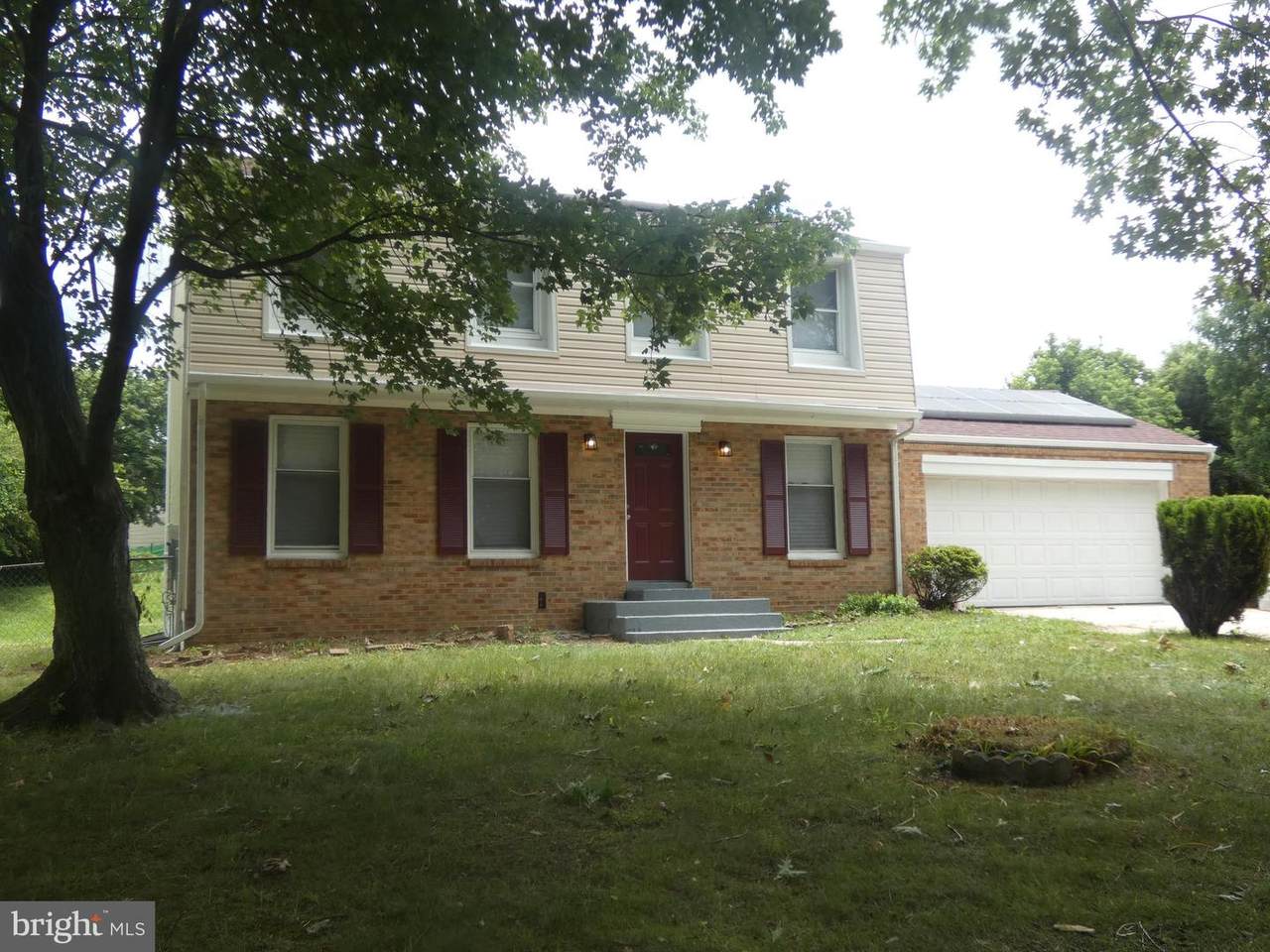 808 Castlewood Drive - Photo 1