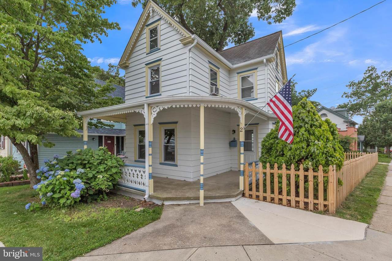 2 East Avenue - Photo 1