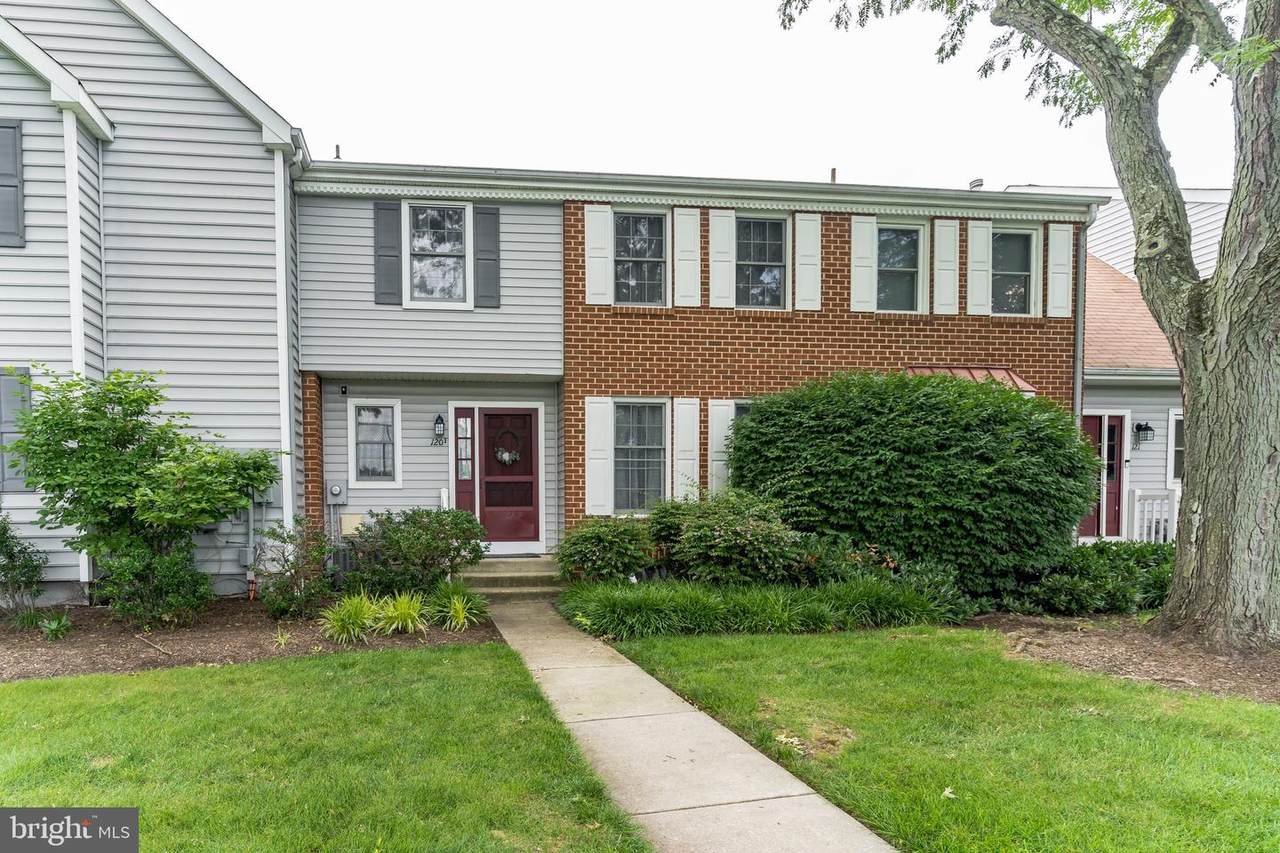 120 Society Hill Boulevard - Photo 1