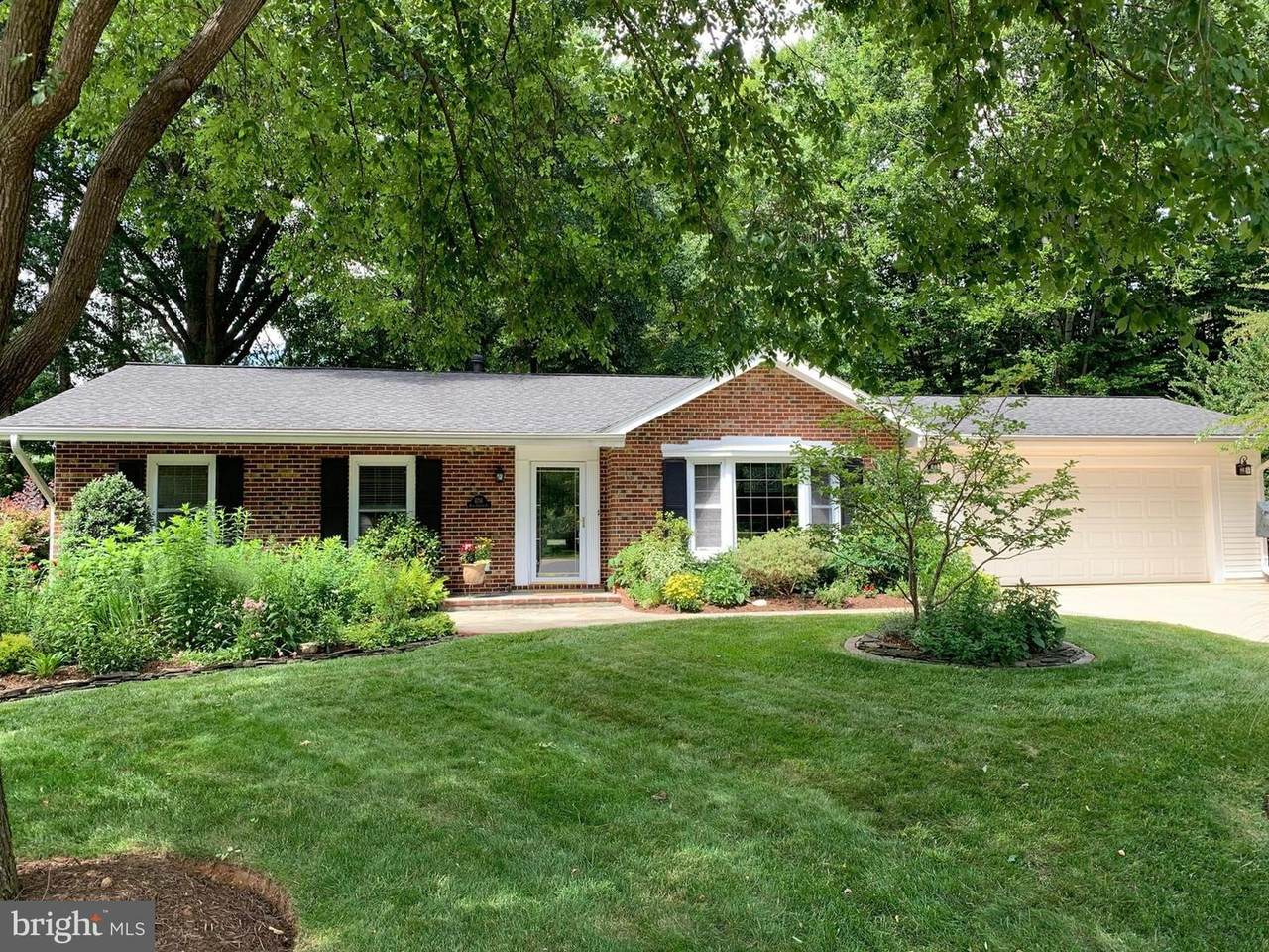 4716 King Carter Court - Photo 1