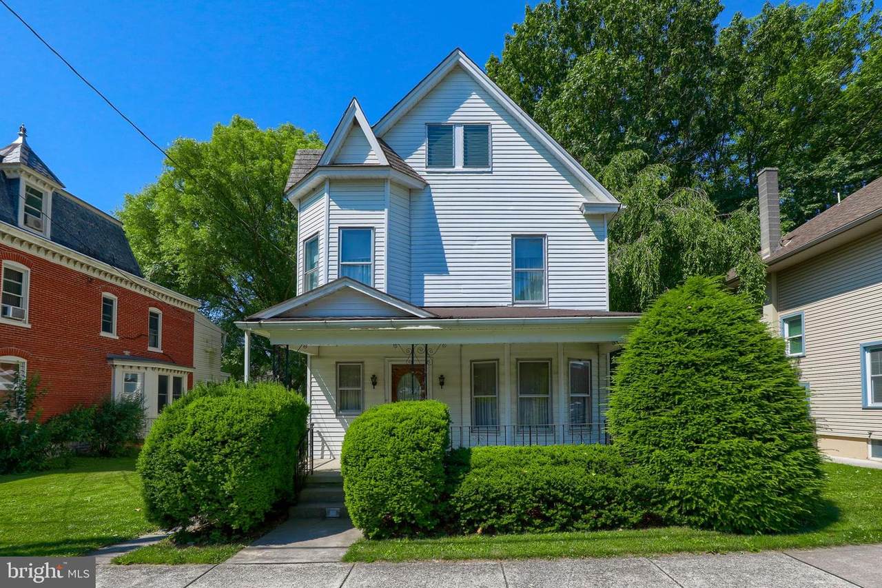 46 Hazel Street - Photo 1