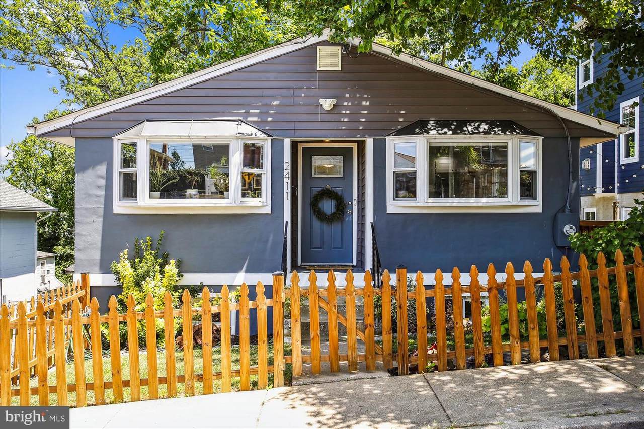 2411 Monroe Street - Photo 1