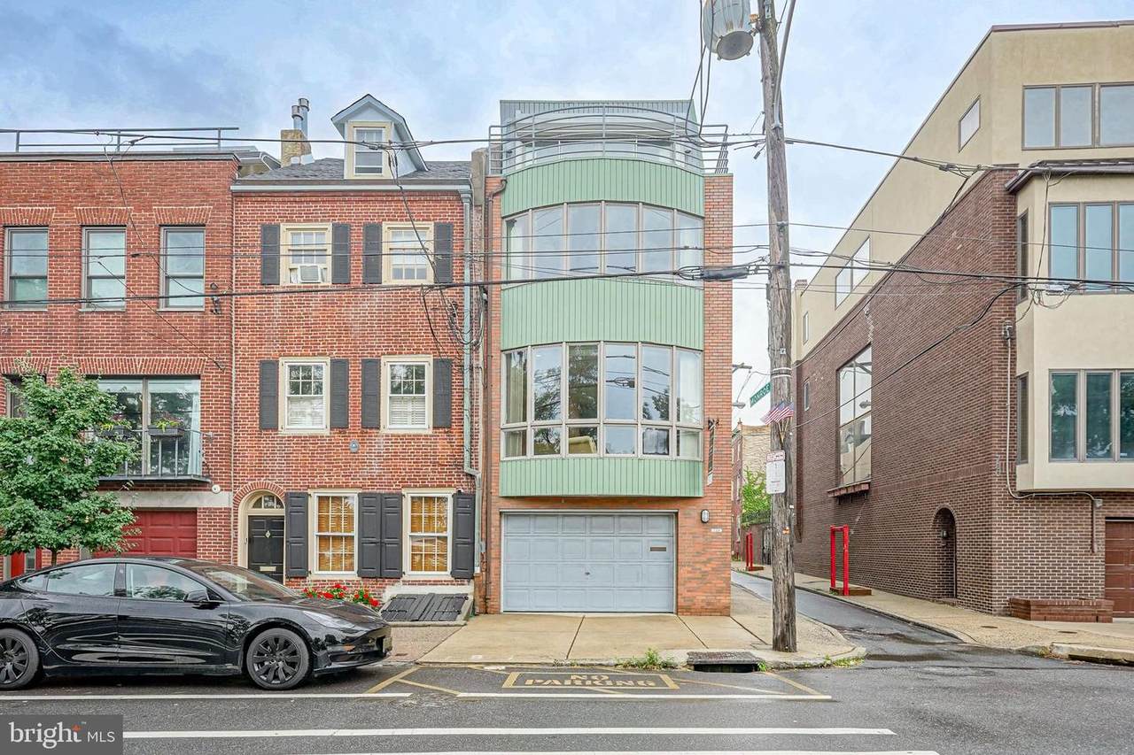 732 Front Street - Photo 1