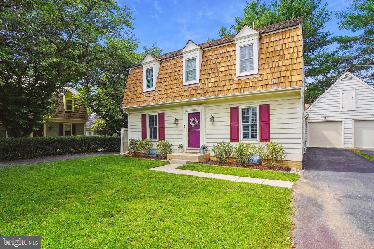 121 Linden Hall Lane - Photo 1