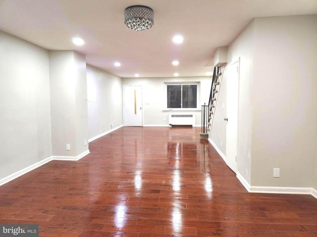 1343 Unruh Avenue - Photo 1