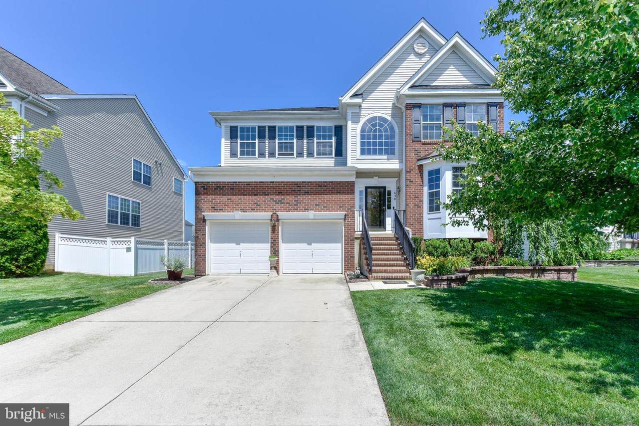 658 Worcester Drive - Photo 1