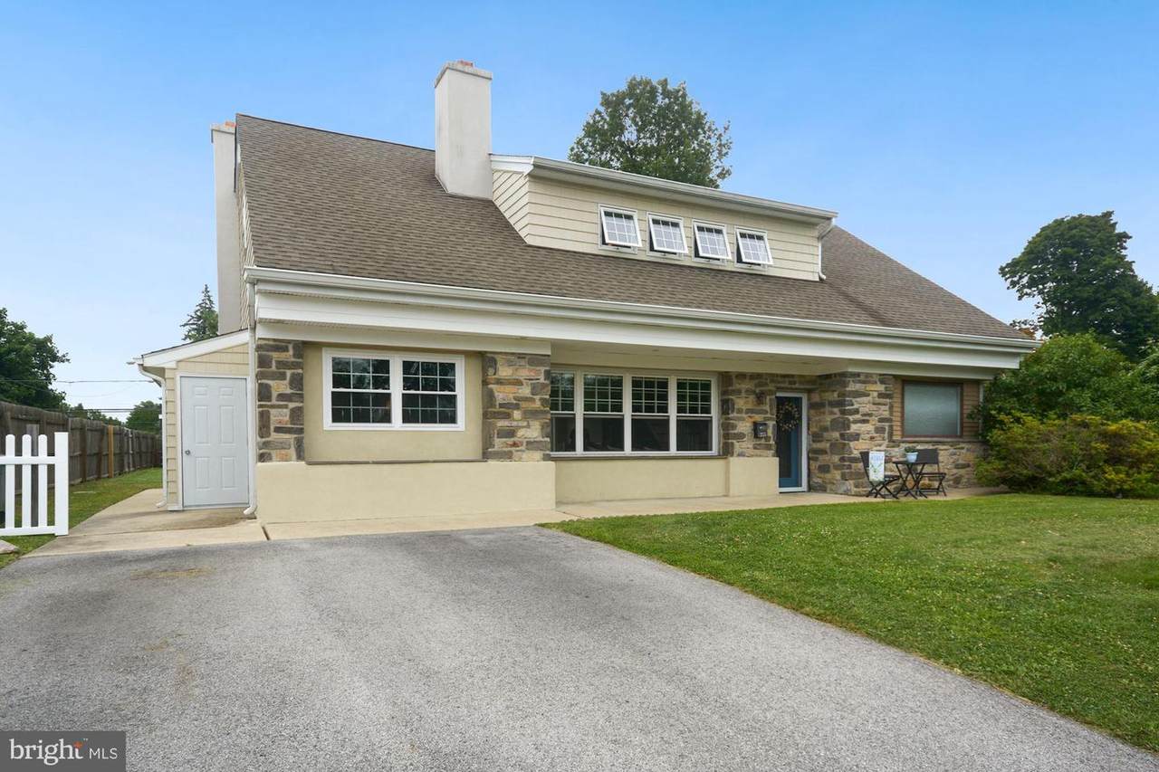 2155 Mary Lane - Photo 1