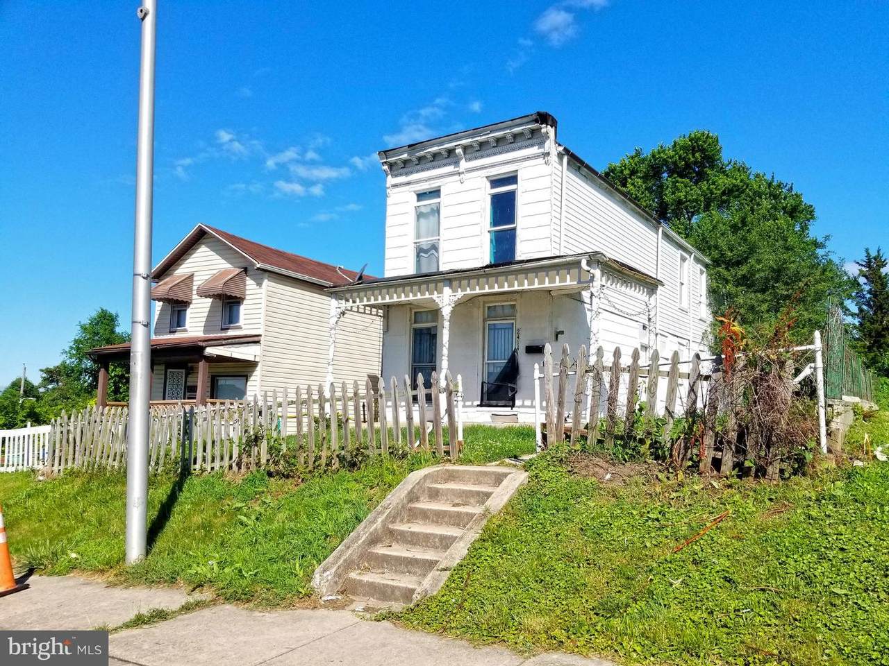 2414 Puget Street - Photo 1