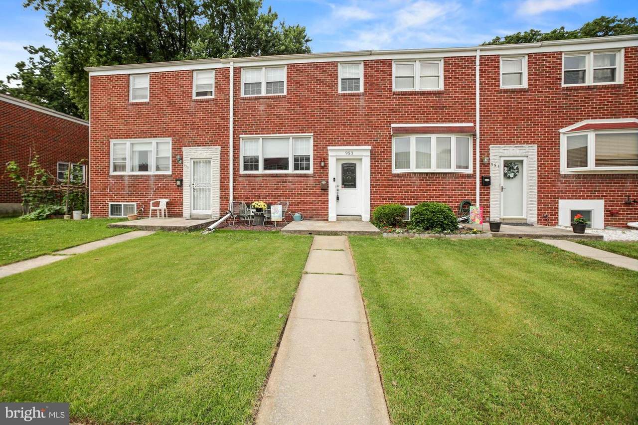 953 Circle Drive - Photo 1