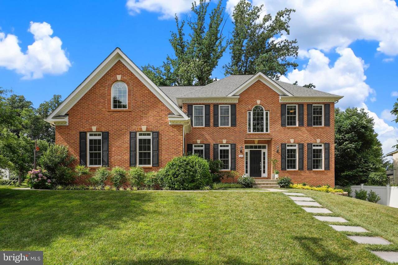 7612 Fisher Drive - Photo 1