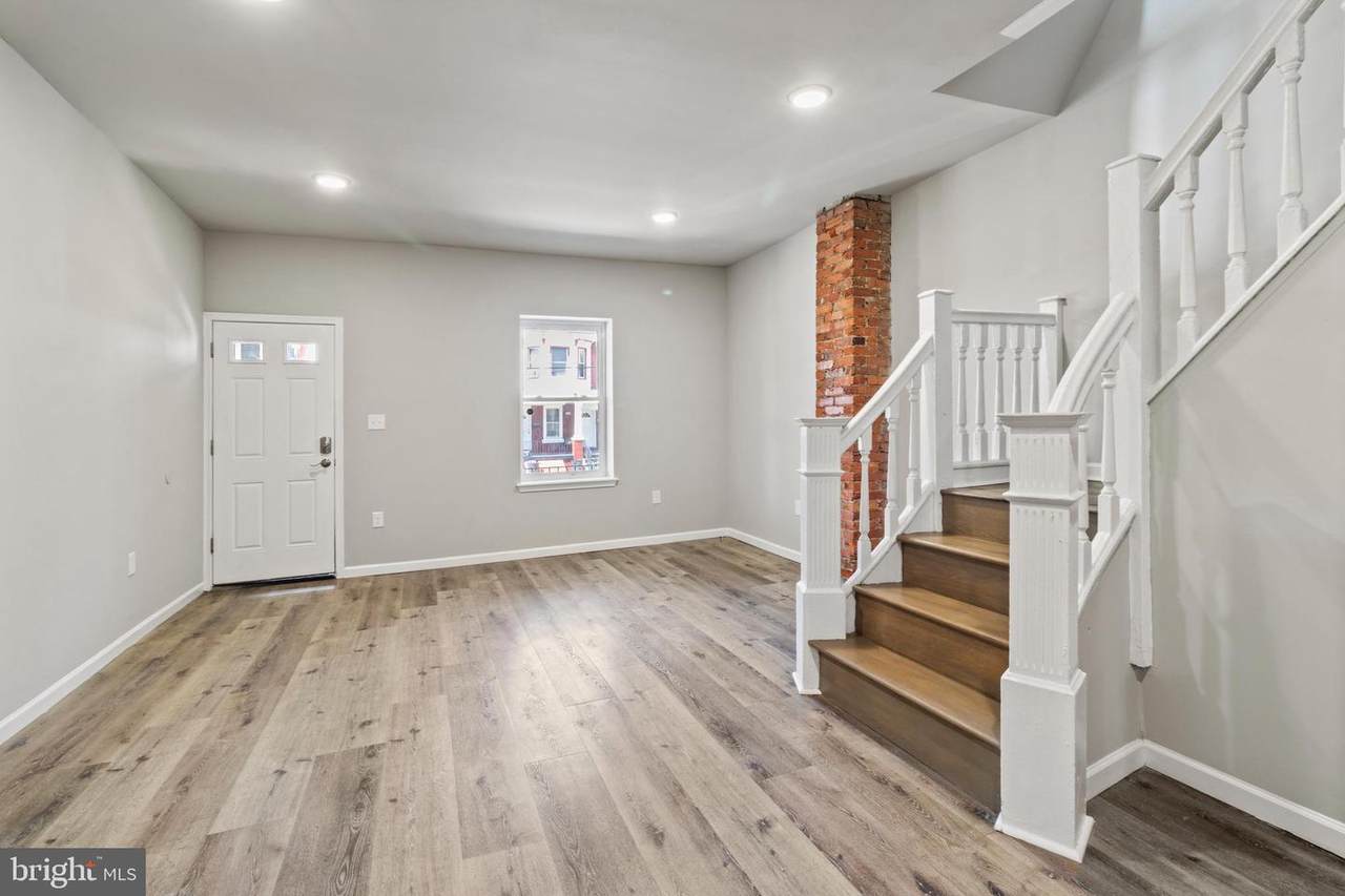 5712 Larchwood Avenue - Photo 1