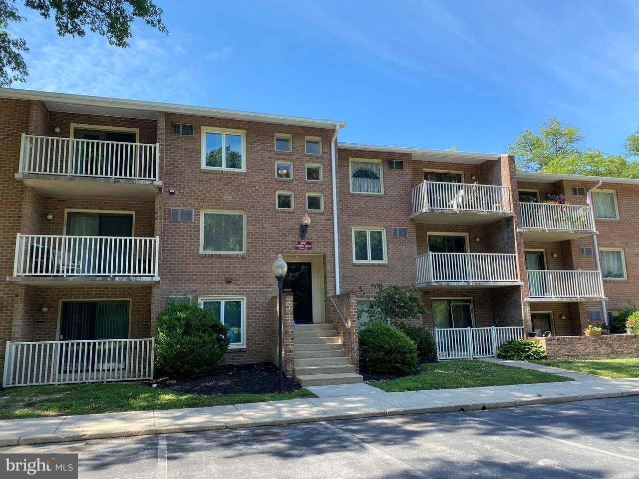 200 Campbell Circle - Photo 1