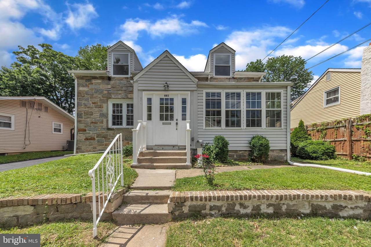 661 Schoolside Lane - Photo 1