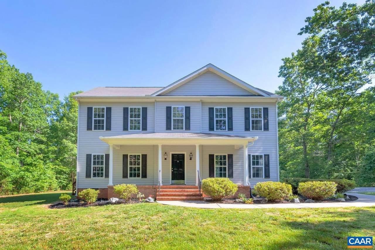 864 Ridgemont Dr - Photo 1