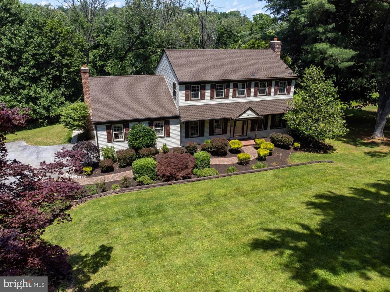 609 Gages Lane - Photo 1