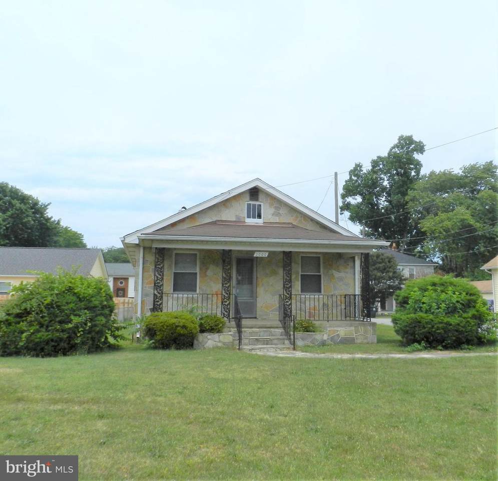 2000 Lafayette Boulevard - Photo 1