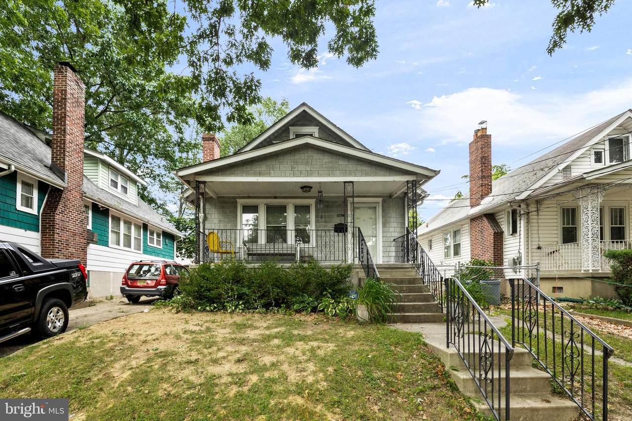 1734 42ND Street - Photo 1