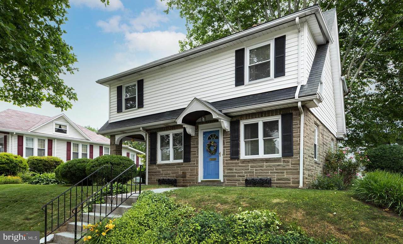 32 Race Street - Photo 1