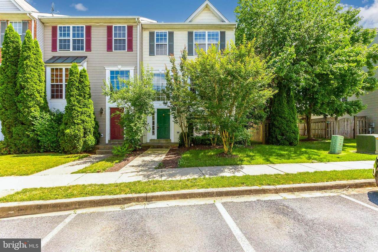 217 Harpers Way - Photo 1
