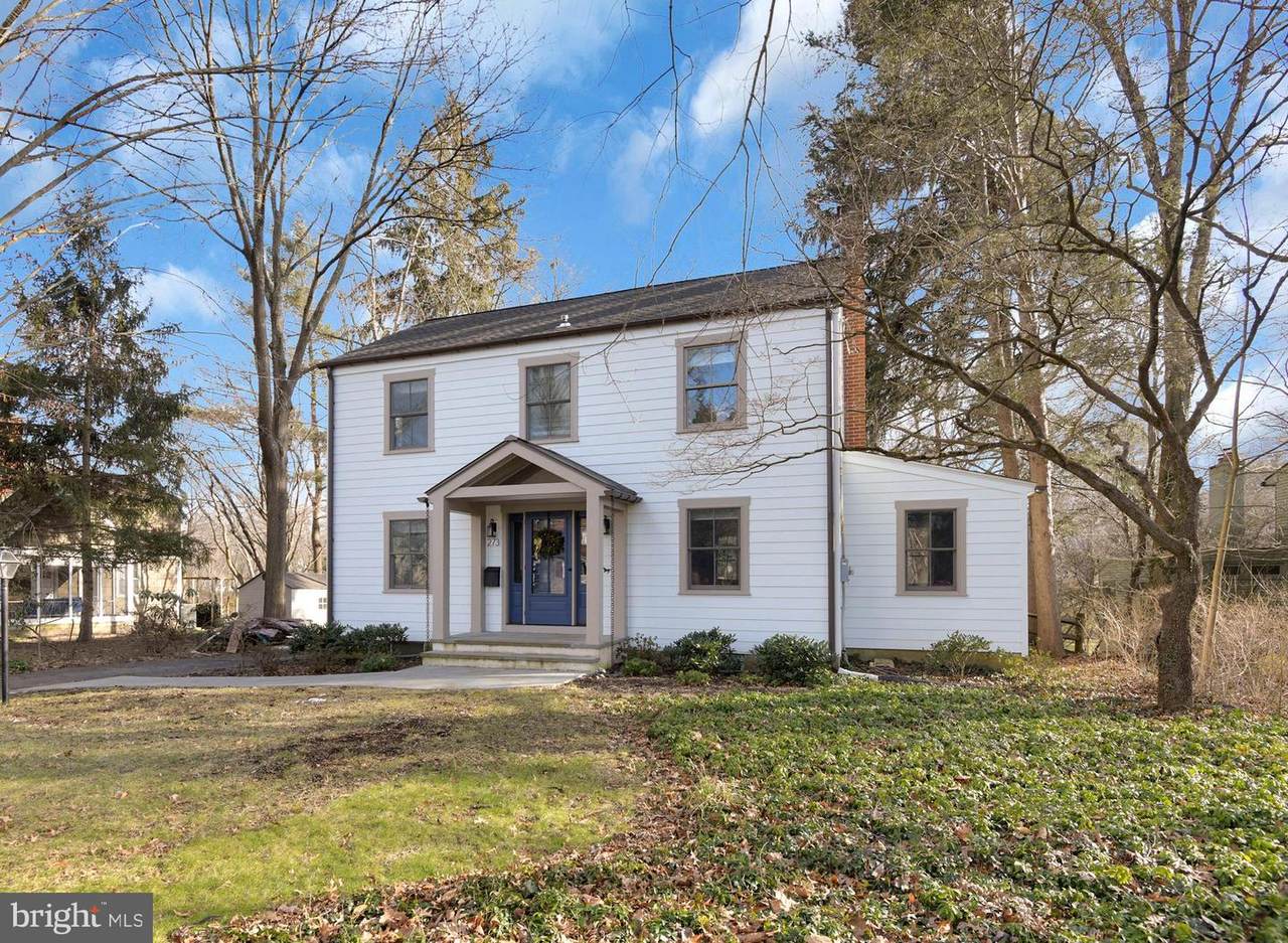 273 Hamilton Avenue - Photo 1