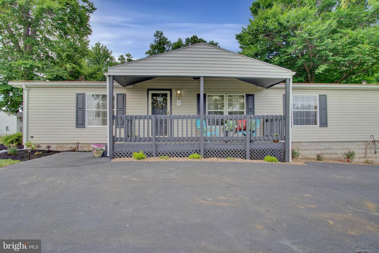 225 Ridge Road - Photo 1