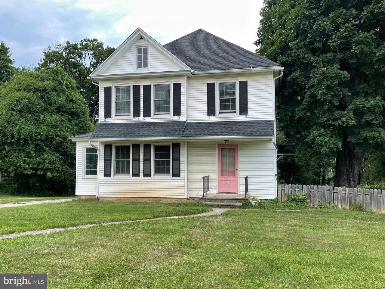 8 Pleasant Hill Road - Photo 1
