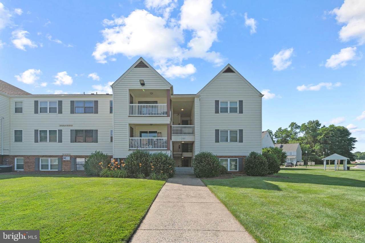 100 Chesterfield Lane - Photo 1