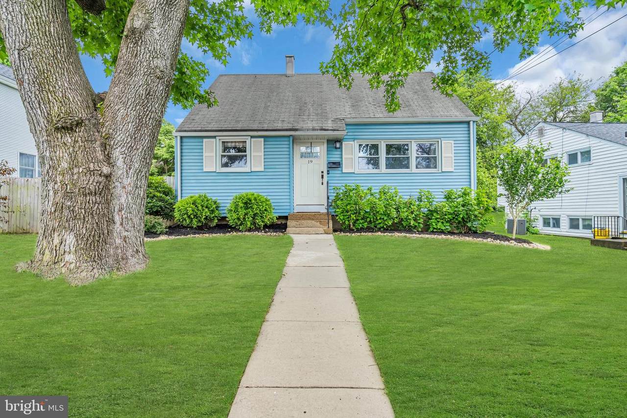 19 Coleridge Avenue - Photo 1