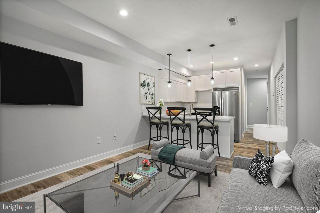 1111 Holbrook Terrace - Photo 1