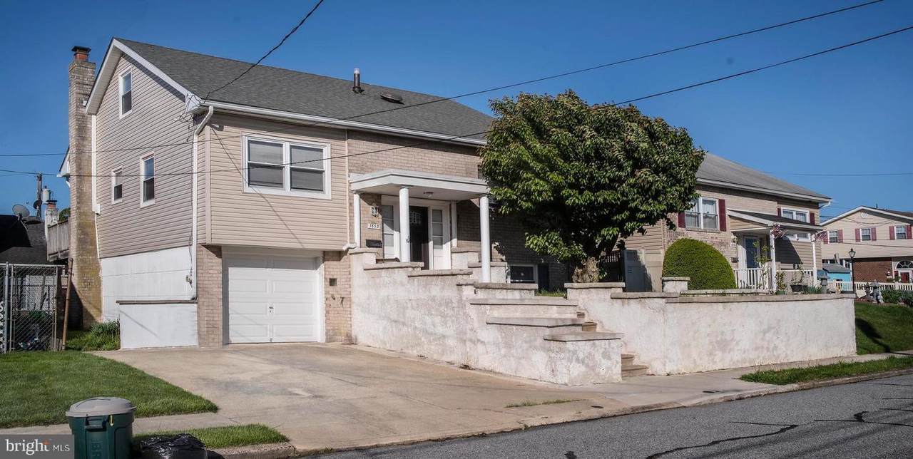 1852 Sanford Street - Photo 1