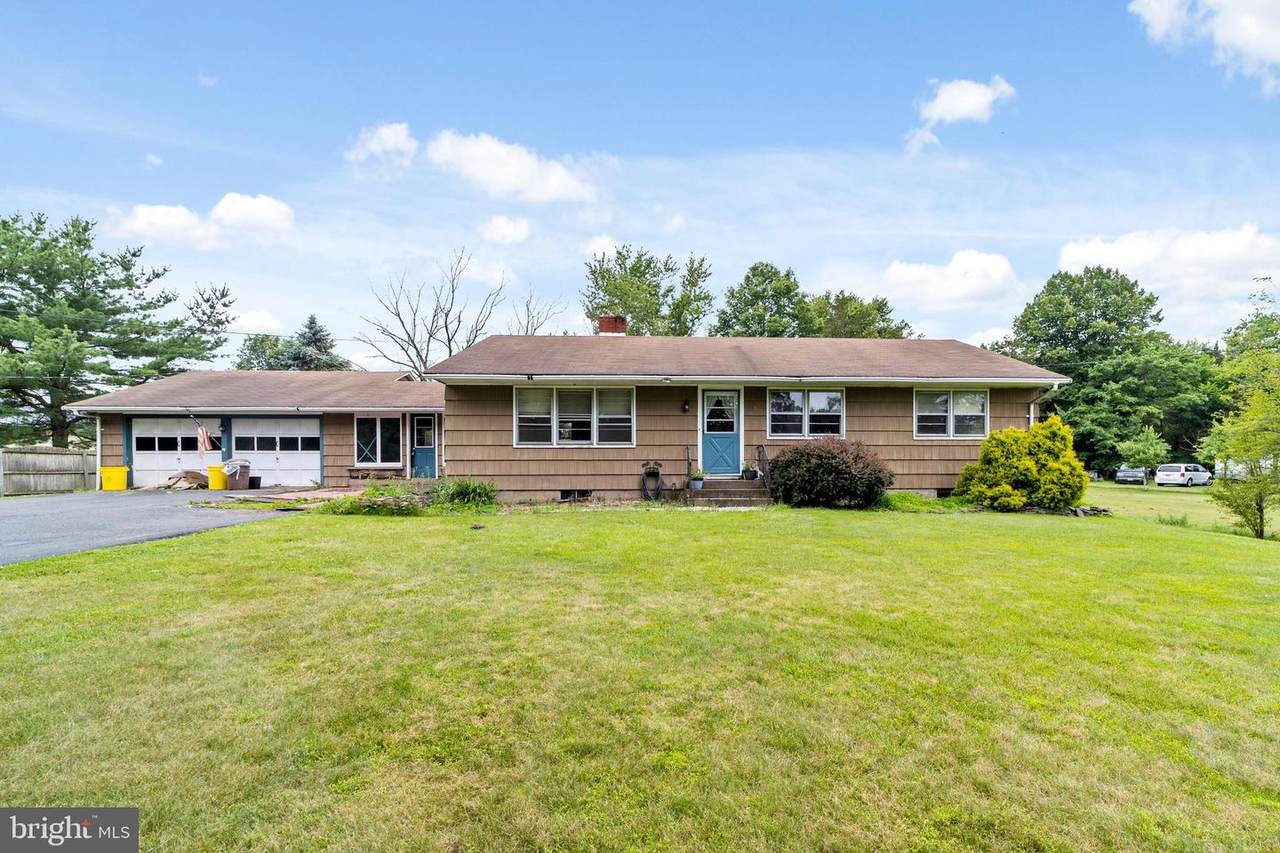 1403 Trenton Harbourton Road - Photo 1