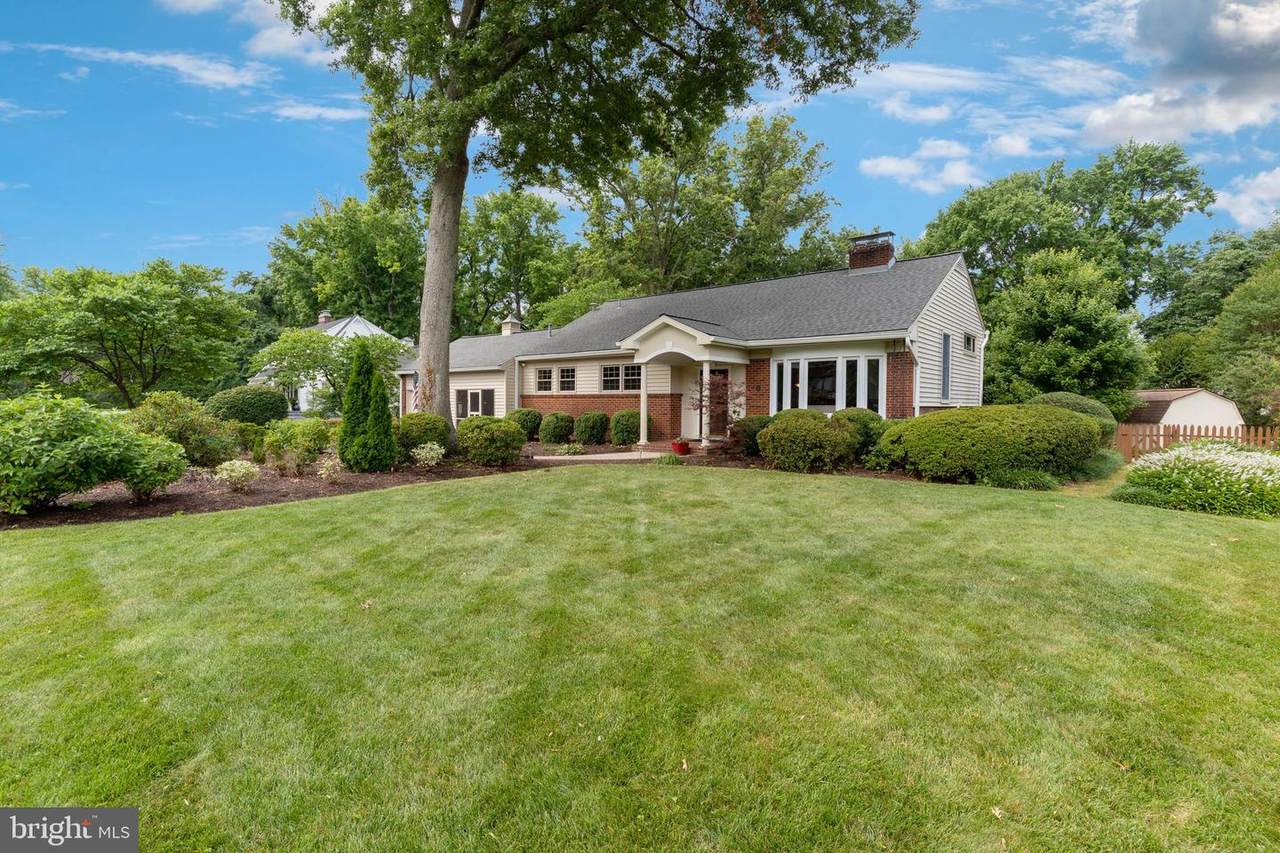 9208 Forest Haven Drive - Photo 1