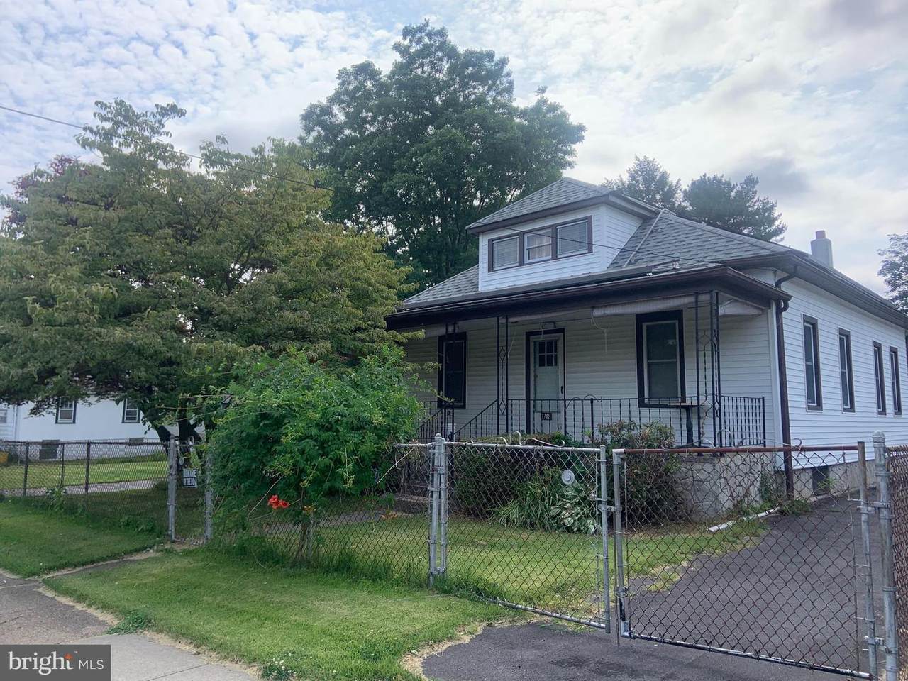 1748 7TH Street - Photo 1