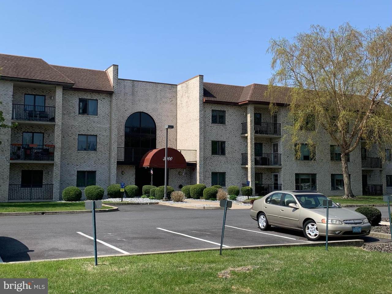3101 Dolphin Avenue - Photo 1