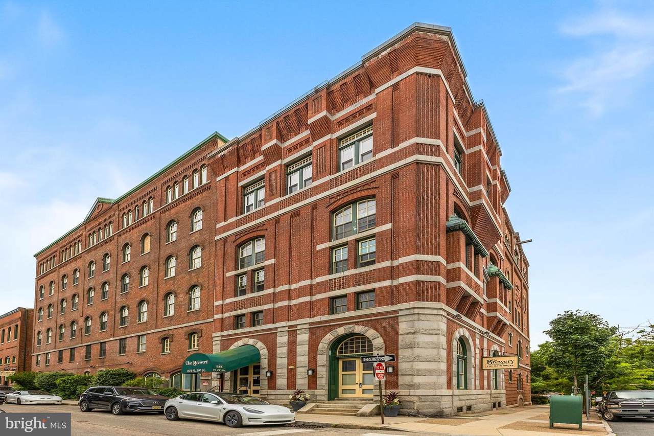 825 29TH Street - Photo 1