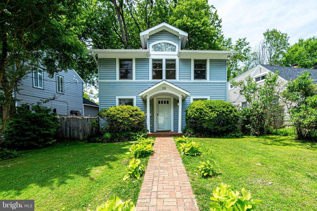 10918 Drumm Avenue - Photo 1