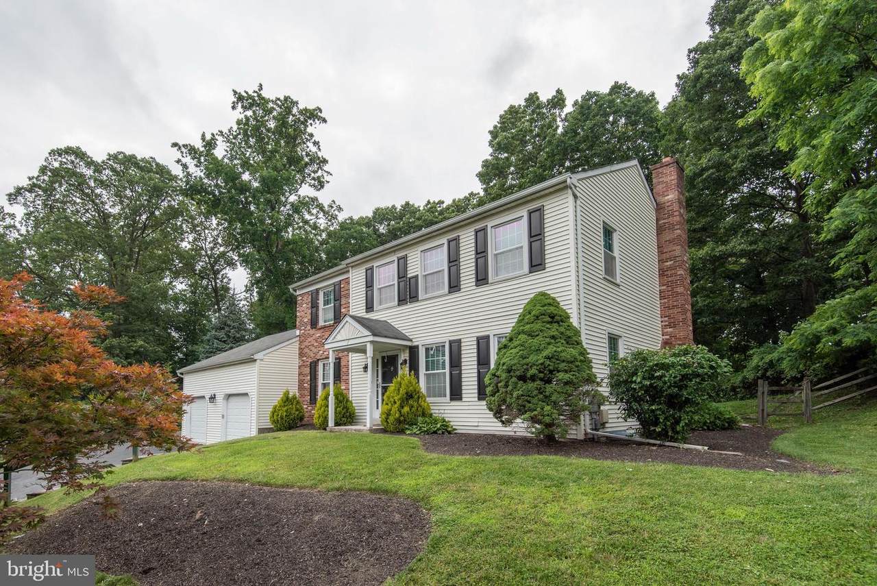 137 Brittany Place - Photo 1