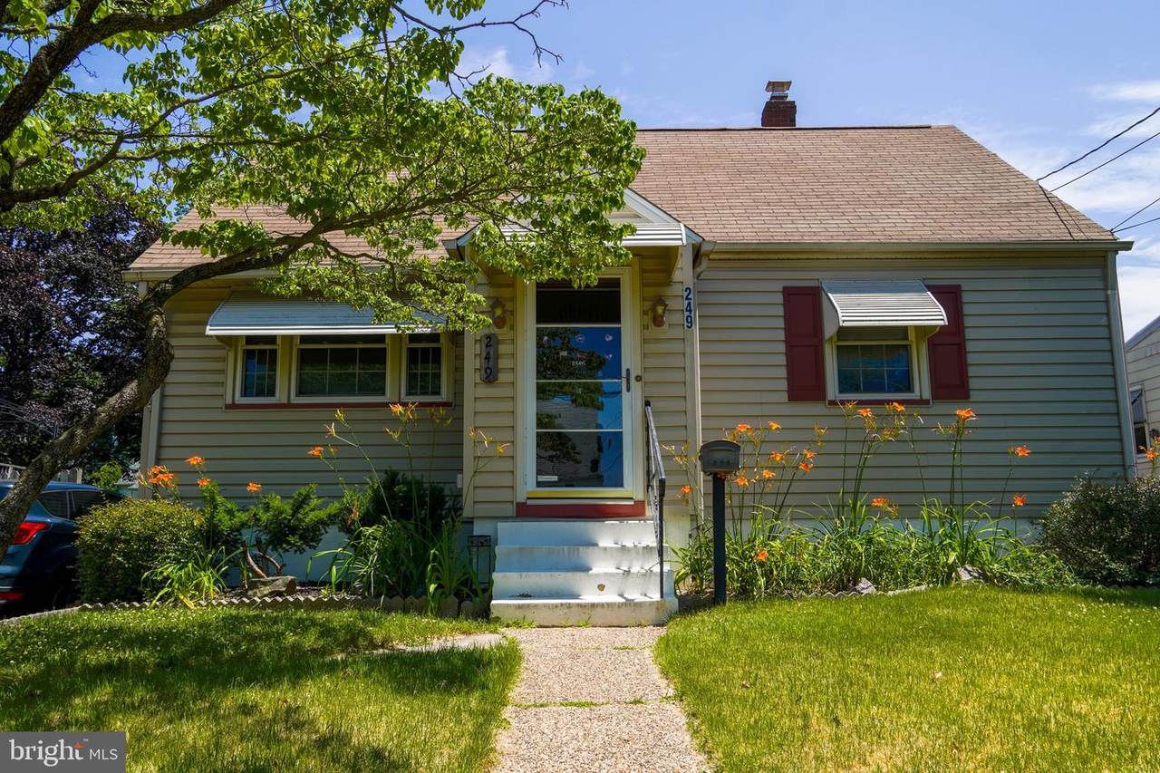 249 Salem Avenue - Photo 1