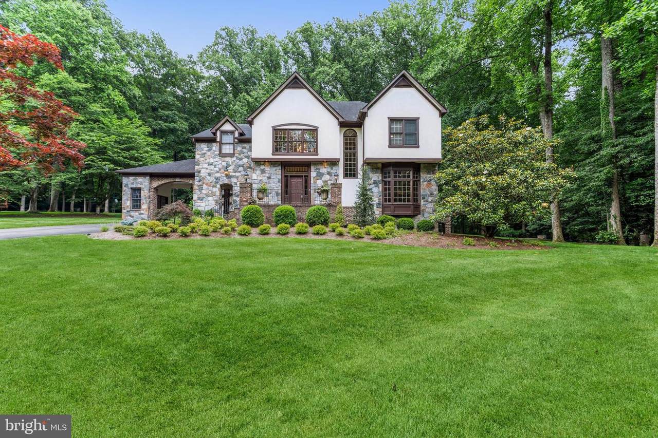 9715 Meadowmere Drive - Photo 1