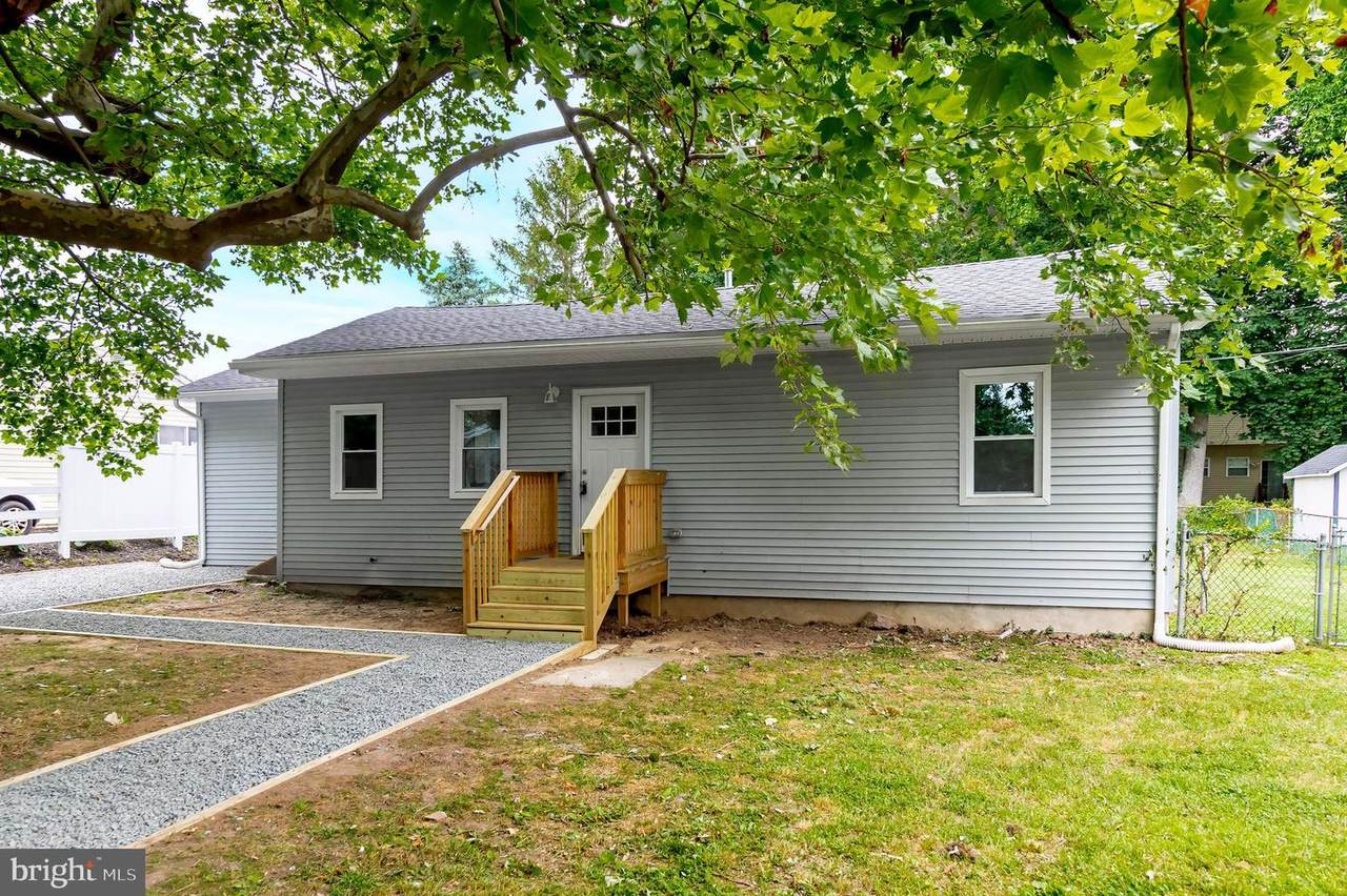 100 Highland Avenue - Photo 1
