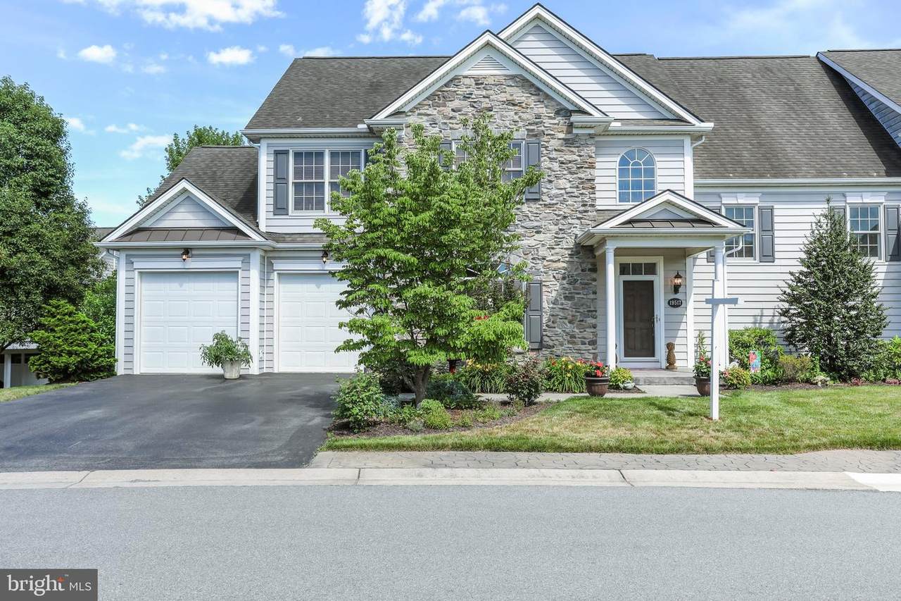 19517 Cortland Drive - Photo 1